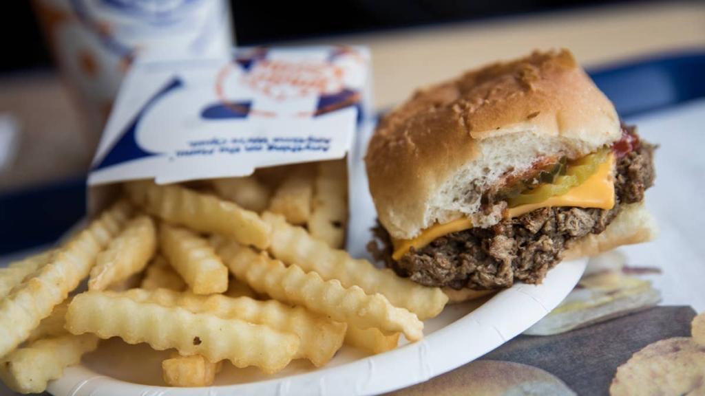 105-year-old burger chain closes one of its oldest restaurants