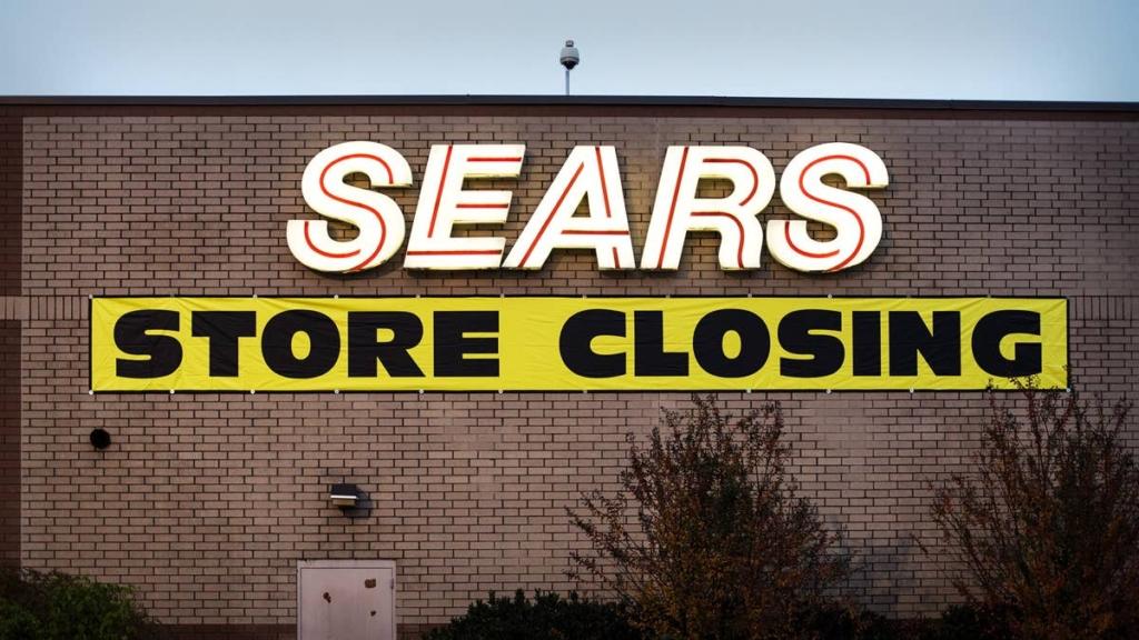 140-year-old mall retail giant only has 5 locations left